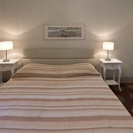 Lanfranchi Apartment *